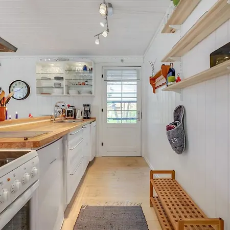 Holiday home Hamund - 700m From The Sea By Interhome