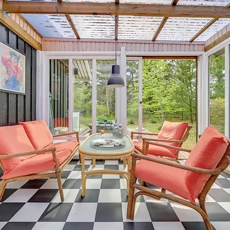 Hamund - 700m From The Sea By Interhome *